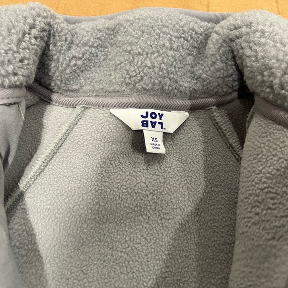 Fleece 1/4 zip grey. - Picture 2 of 3